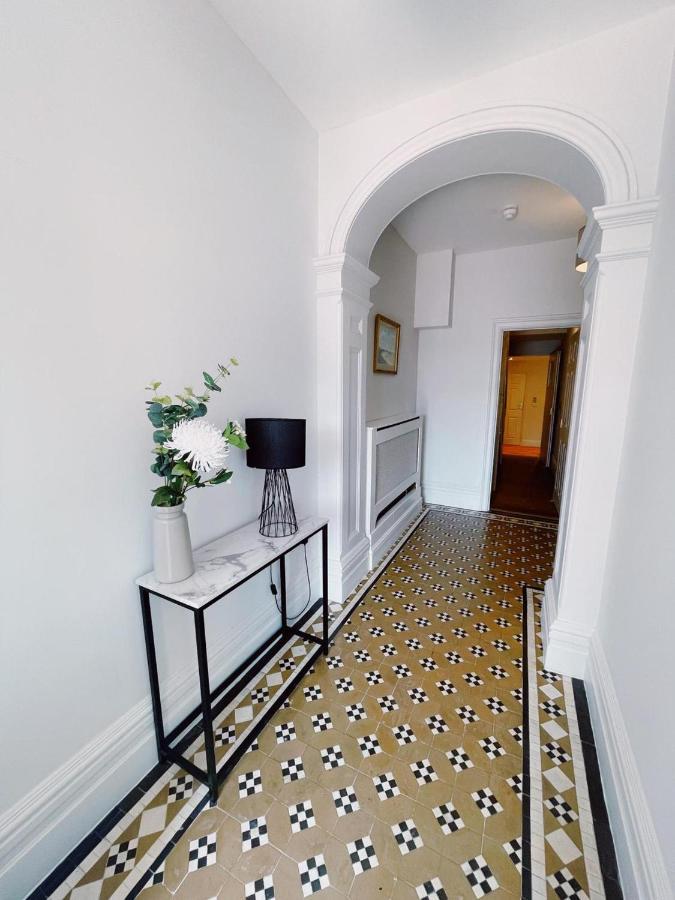 Stunning 8-Bed House With Sea & Beach Views Great Yarmouth Exterior photo