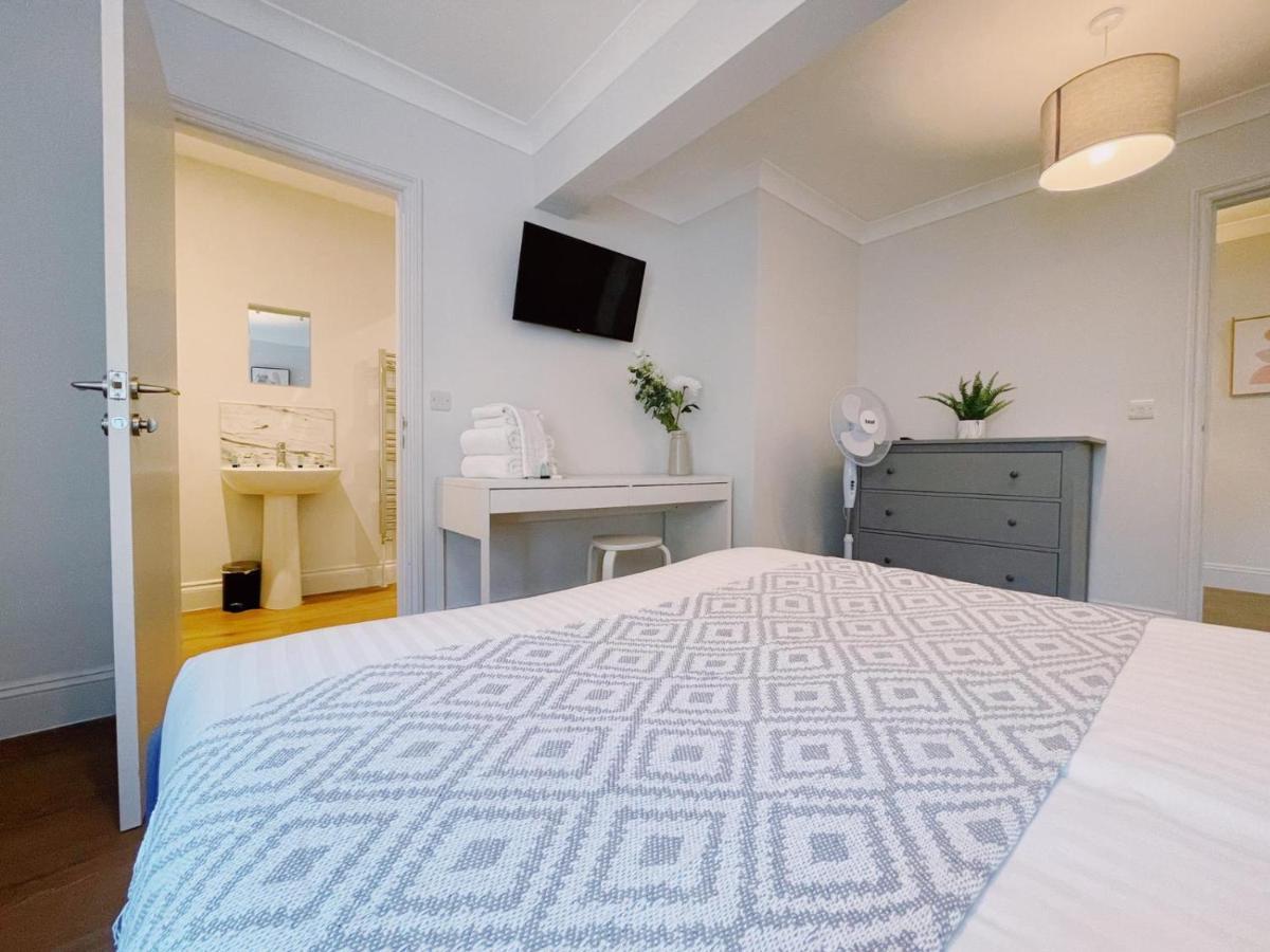 Stunning 8-Bed House With Sea & Beach Views Great Yarmouth Exterior photo